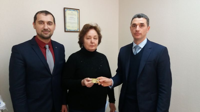 КРИСТАЛБАНК вітає перших переможців акції «Вкладай та вигравай»